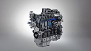 Jaguar XE, XF и F-Pace получили новый двигатель